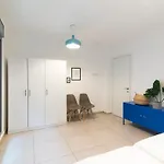 Ziv Apartments - Hakishon 50